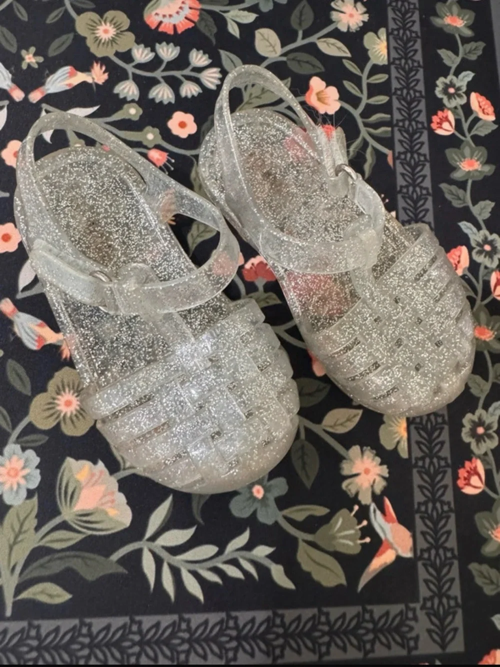 Old Navy Silver Glitter Jelly Sandals for Kids